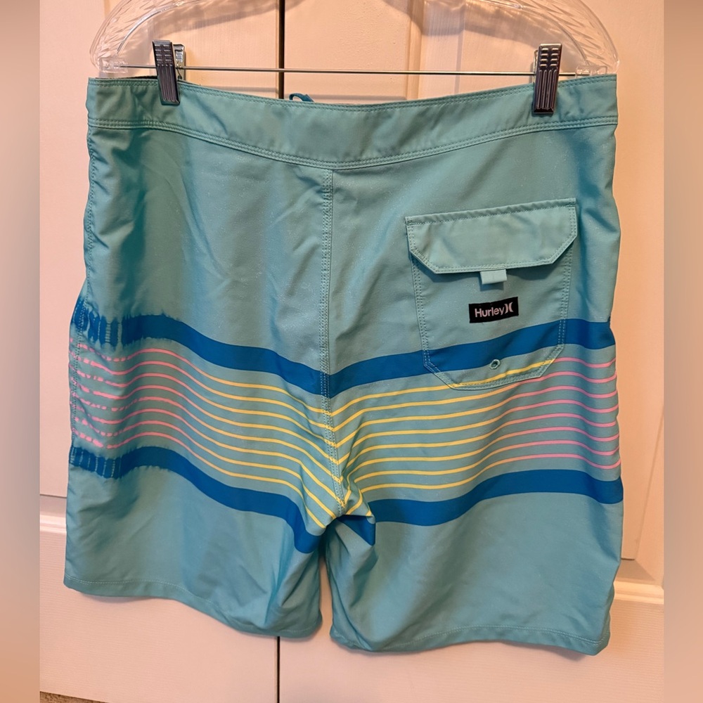 Men’s Hurley Swim Trunks - Picture 4 of 5